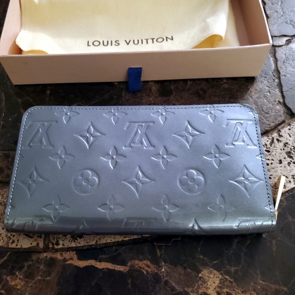 Louis Vuitton Rare Blue Silver Vernis Monogram Wallet NWOT w/ Box & Dust Bag - Picture 5 of 9